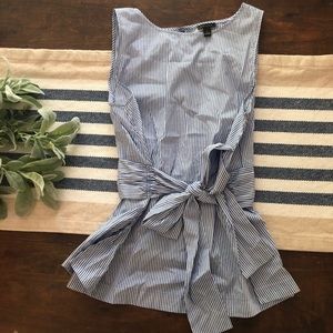 Ann Taylor sleeveless tie front top